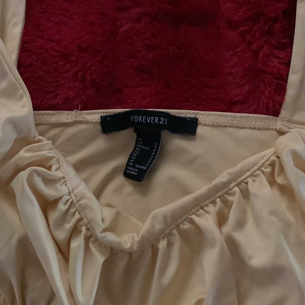 Yellow Crop top with Ruching - Picture 2 of 3